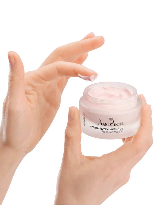 Cremă hidratantă anti-îmbătrânire [1]
