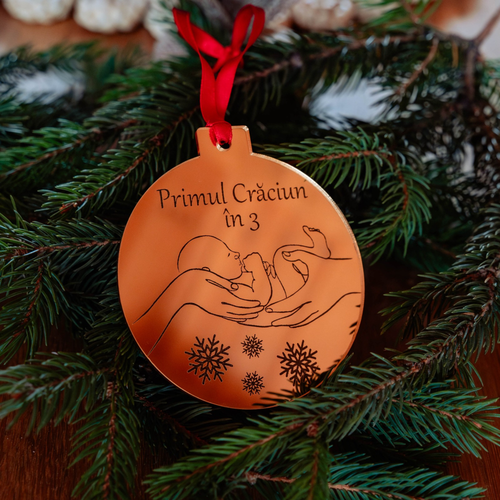 Glob de Crăciun din plexiglass auriu oglindă – Primul Crăciun în 3 [2]