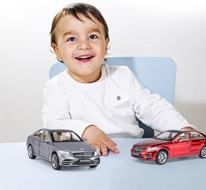 Model de mașină Mercedes Benz C260L, scară 1:32 [3]
