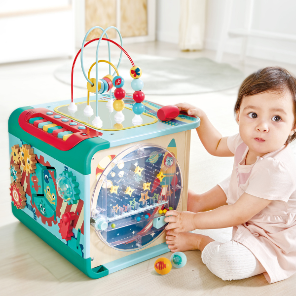 Cub Montessori educativ „Explorează și învață” [11]