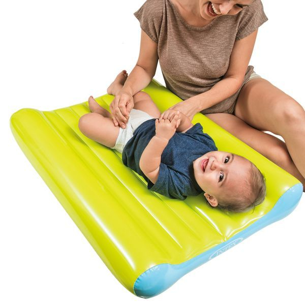 INTEX Saltea de înfășat gonflabilă 79x58x13 cm cu mini-pompă manuală, până la 11 kg, 0-12 luni [2]