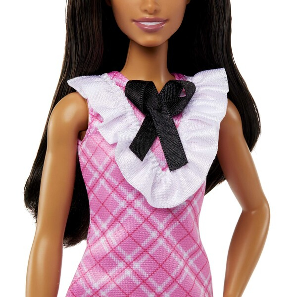 Păpușa Barbie "Fashionista cu părul  negru și rochie cu carouri” [8]