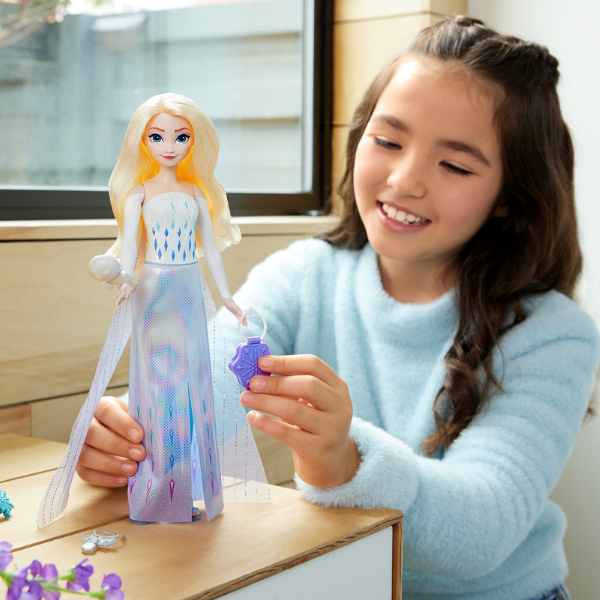Păpușa Barbie Spin Reveal „Regina zăpezii Elsa” [7]