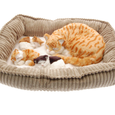 Jucării de pluș - Jucărie interactivă "Pisica cu trei pisicuțe"