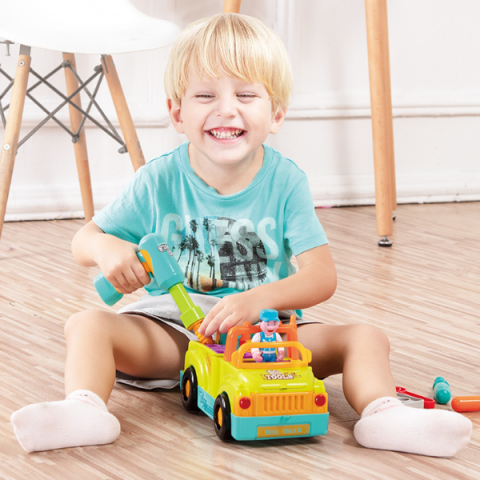 Masinuta "Camion cu unelte" [3]