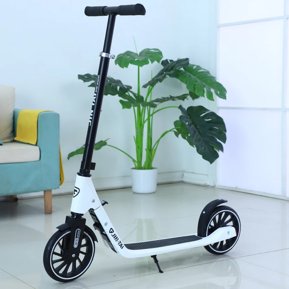 Trotinetă pentru copii cu 2 roți, ghidon reglabil și frână de picior, alb, RTM Scooter (66991) [1]