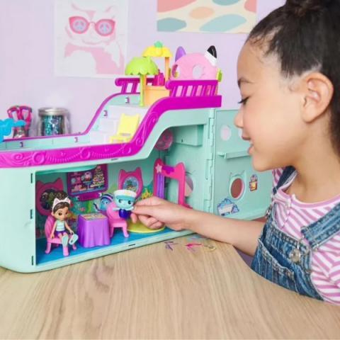 Vapor de croazieră, seria "Gabby’s Dollhouse" [9]