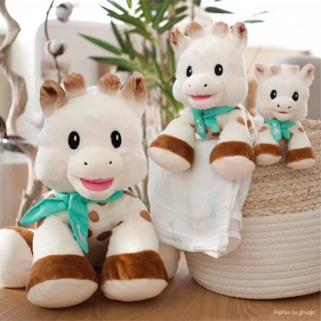 Vulli Girafa Sophie 'pufoasa' maxi 35 cm [7]