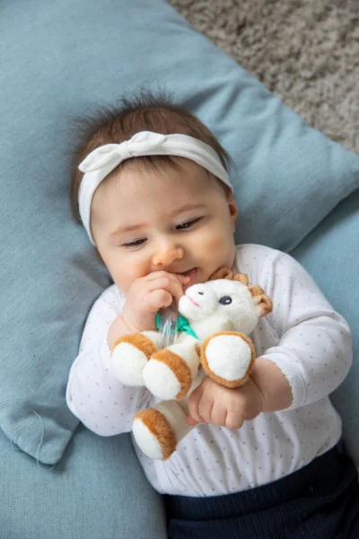 Vulli Jucarie de plus cu bilute zornaitoare Girafa Sophie [6]