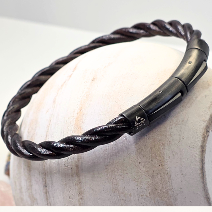 Bratara impletita din piele Dark Ember [4]