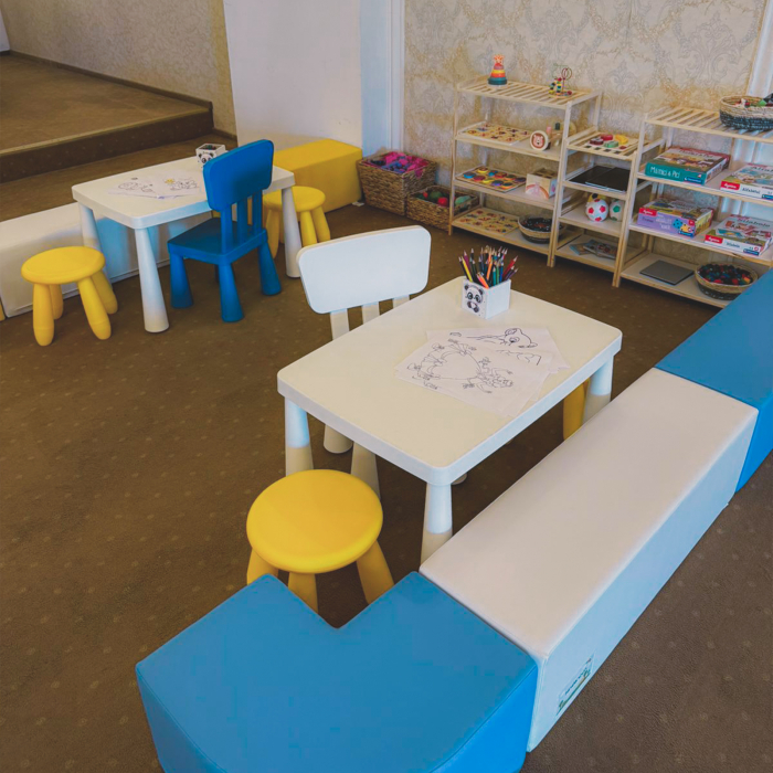 Jolly Corner KIDS [2]