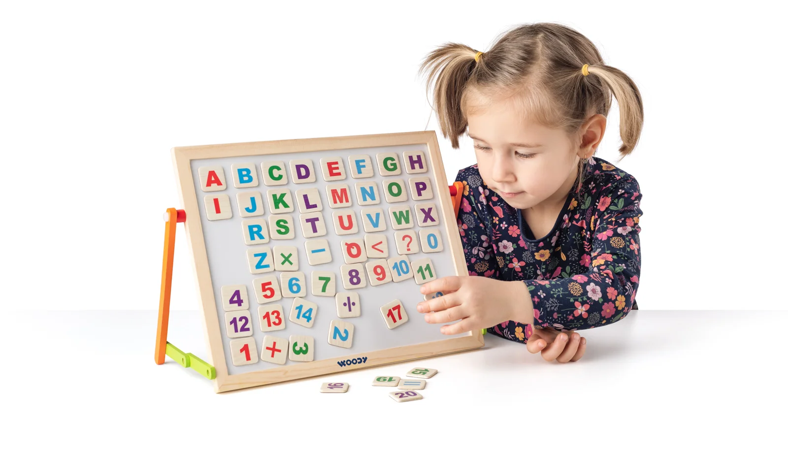 Noutăți - Tablă cu 2 fețe - magnetică și de desenat cu creta