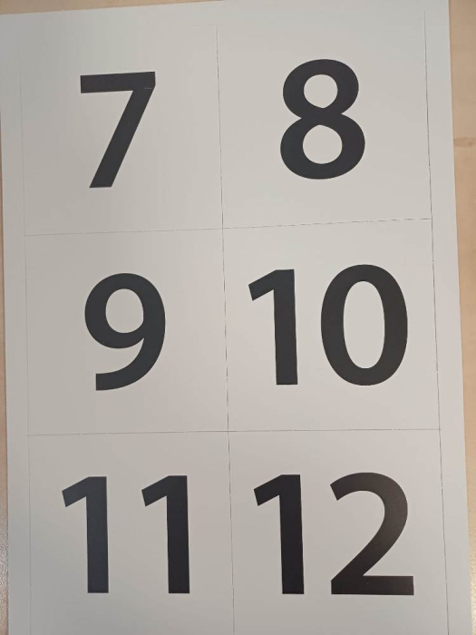Calendar cu 40 de buzunare transparente si 83 de carduri în 10 limbi [10]