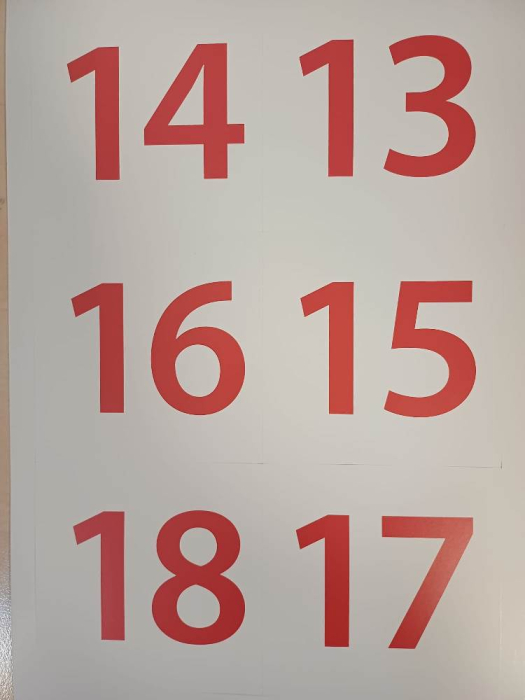Calendar cu 40 de buzunare transparente si 83 de carduri în 10 limbi [6]