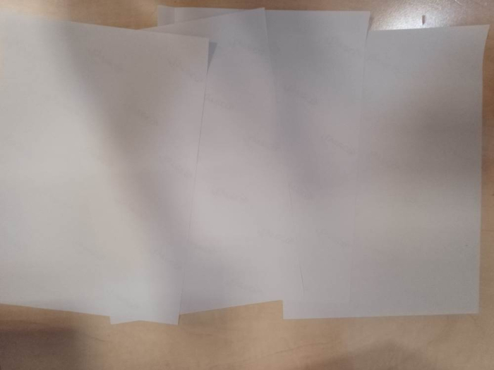 Calendar cu 40 de buzunare transparente si 83 de carduri în 10 limbi [9]