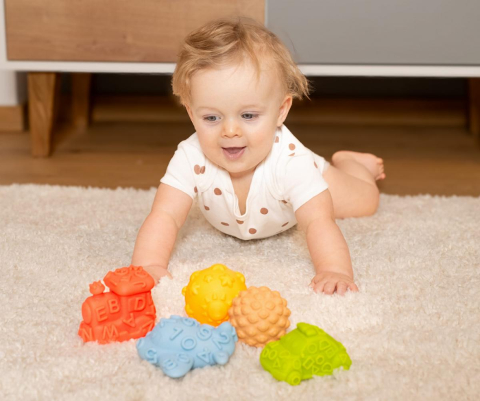 Set de 5 jucării senzoriale - Mingi și mașini [3]