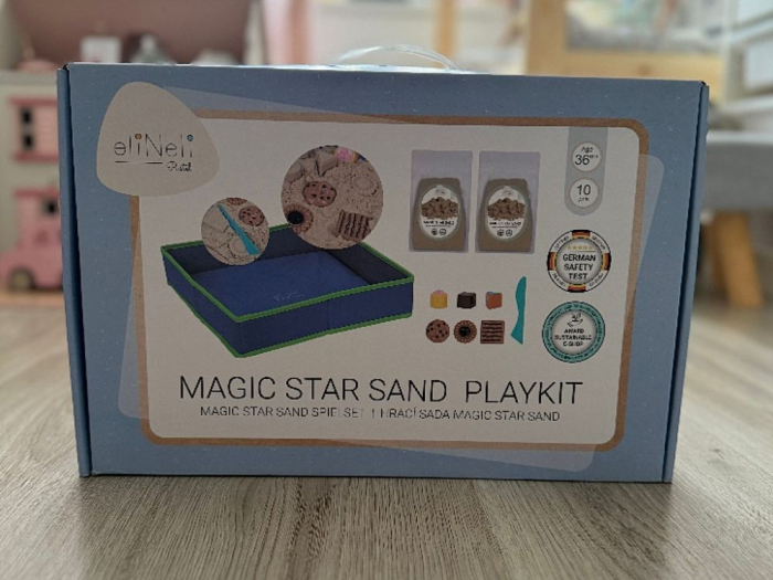 Set nisip kinetic cu forme de modelat și cutie de joacă [6]