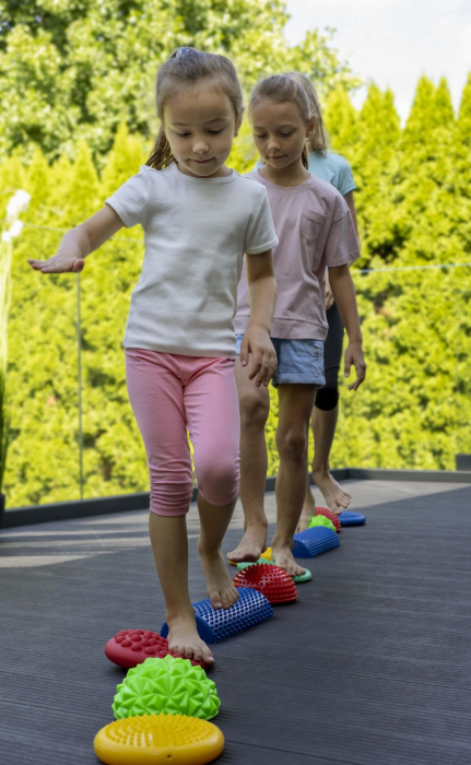 Traseu pentru echilibru cu 11 piese colorate [3]