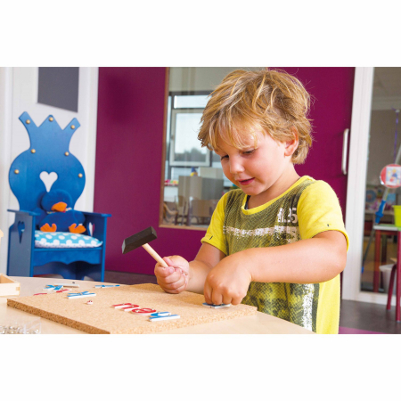 Joc educativ cu litere din lemn și ciocane [2]