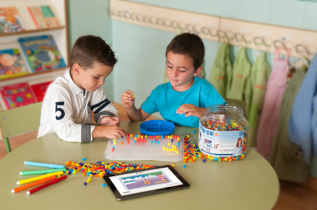 Manipulare și dexteritate - Set de 2600 de piese pentru mozaic (10 mm)