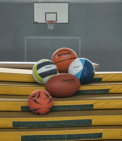 Jucarii de exterior - Set de 5 mingi pentru fotbal, volei, rugby, handbal și baschet