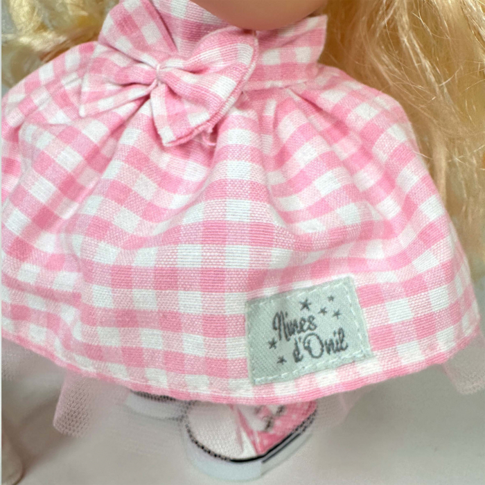 Papusa Nines D'Onil, Mia, cu parul blond, cu catel, cu articulatii, cu miros de vanilie, 30 cm [4]