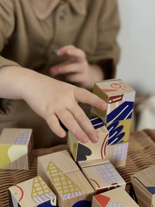 Puzzle din lemn cuburi - Poveste 3 x 3 [4]