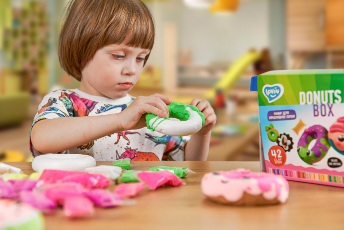 Set Air Clay cu argila usoara pentru modelaj Lovin - 42 culori - Donuts Box [5]