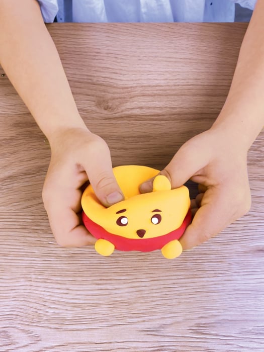 Set Air Clay cu argila usoara pentru modelaj Lovin - 6 culori - Squishy Hero - Squiny Pooh [3]