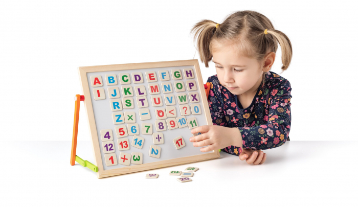 Tabla magnetica de pus pe masa cu litere [2]