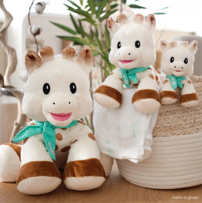 Vulli Girafa Sophie 'pufoasa' maxi 35 cm [9]