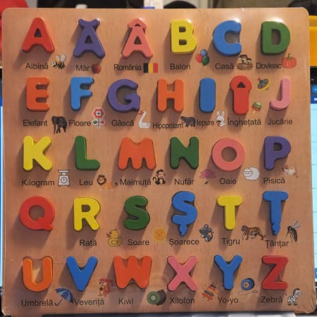 Jucarii motricitate - Alfabetul cu Asociere de Cuvinte in Limba Romana – Puzzle Educativ din Lemn
