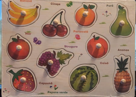 Micul explorator - Puzzle din Lemn Incastru cu Maner – Fructe in Limba Romana