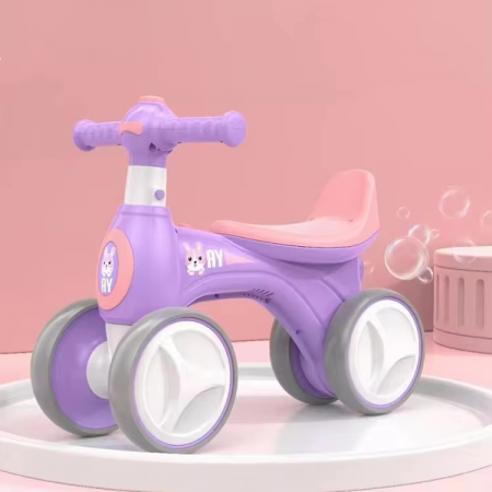 Copii 1 an+ - Bicicleta fara pedale, 4 roti, cu sunete, lumini si baloane de sapun