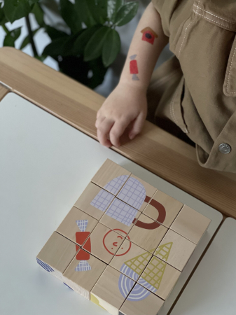 Puzzle din lemn cuburi - Poveste 3 x 3 [5]
