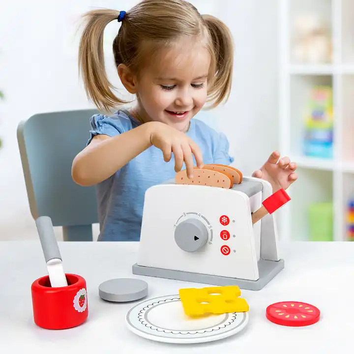 Jucarii si jocuri interactive pe varsta - Set Montessori din Lemn, Toaster cu Accesorii