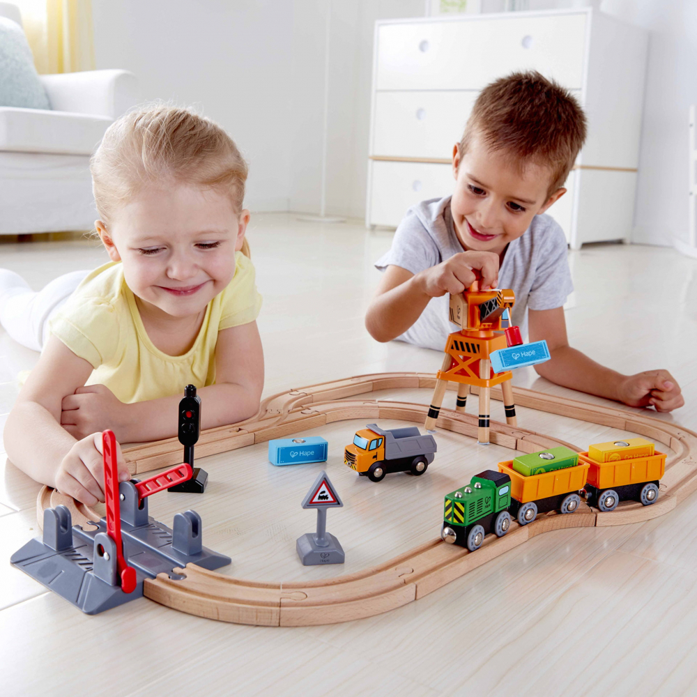 Jucarie din lemn - Set tren de marfa cu macara (34 piese) [2]
