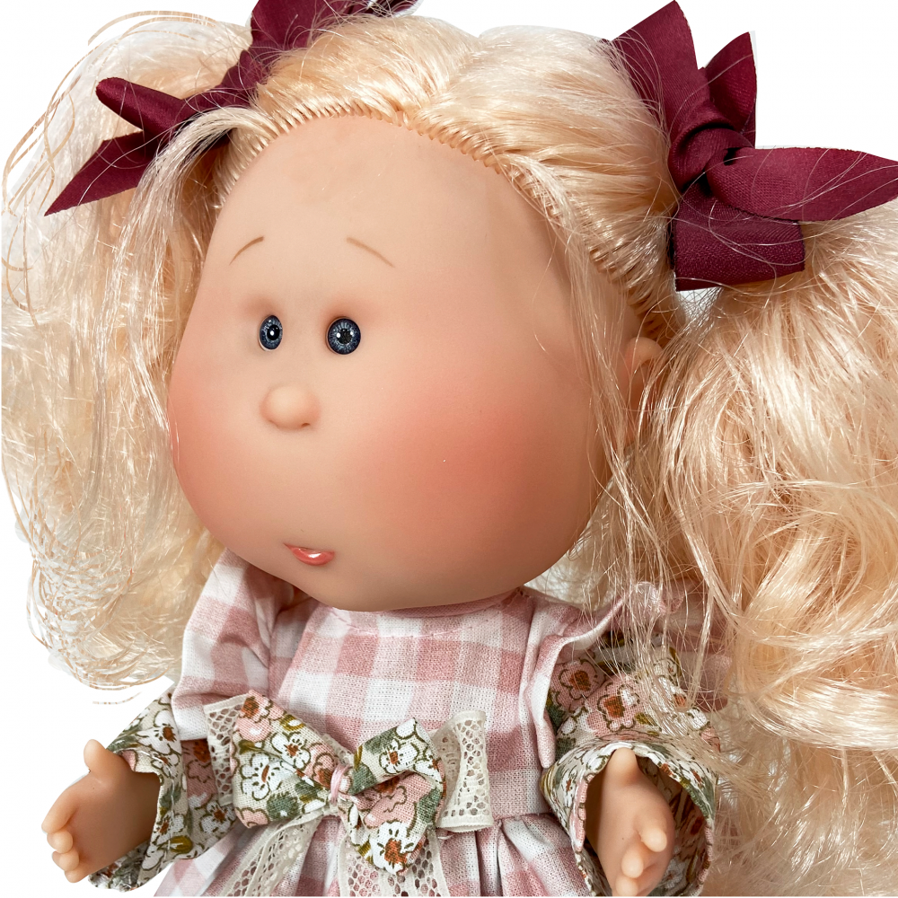 Papusa Nines D'Onil, Mia, cu parul blond si funde rosii, cu articulatii, cu miros de vanilie, 30 cm [3]