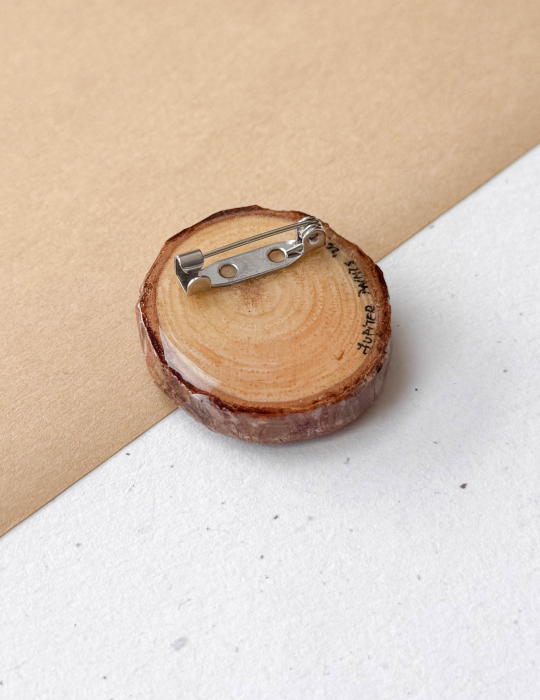 Broșă „Fading Moon” – Pictură Manuală pe Lemn, 3.5 cm [4]
