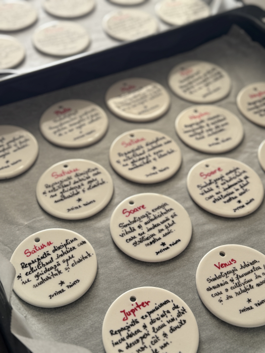 Ornament de Crăciun realizat manual din porțelan - Astru de Crăciun [2]