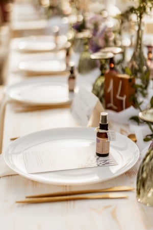 Apa florala de lavanda - Mărturie naturală cu apă de lavandă – personalizabilă pentru evenimente speciale