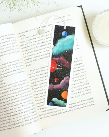 Produse - Semn de carte pictat manual cu design Cosmos, hârtie din bumbac, piatra Jad