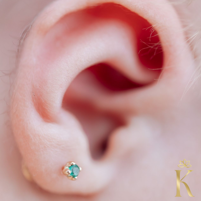 Cercei-nounascut-bebe-piercing-protectie-aur-smarald-safir-rubin-Kalini [6]