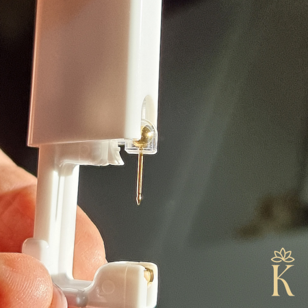 Cercei-medicinali-hipoalergenici-din-otel-inoxidabil-flori-cristale-5.5mm-kit-piercing [3]