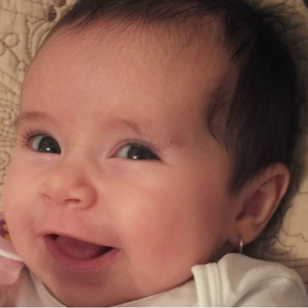 cercei-copii-aur-alb-creole-Kalini-14k-tortite-mici-10mm-cu-striatii [2]