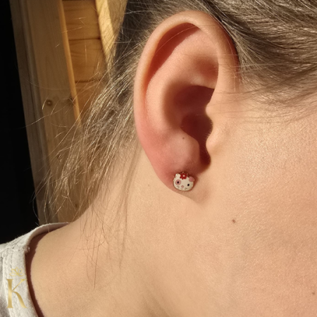 Cercei-aur-fetite-Pisicuta-Kitty-cu-filet [2]