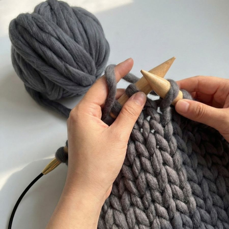 Fir pentru tricotat foarte gros, merinos, gri închis, 500 gr. [1]