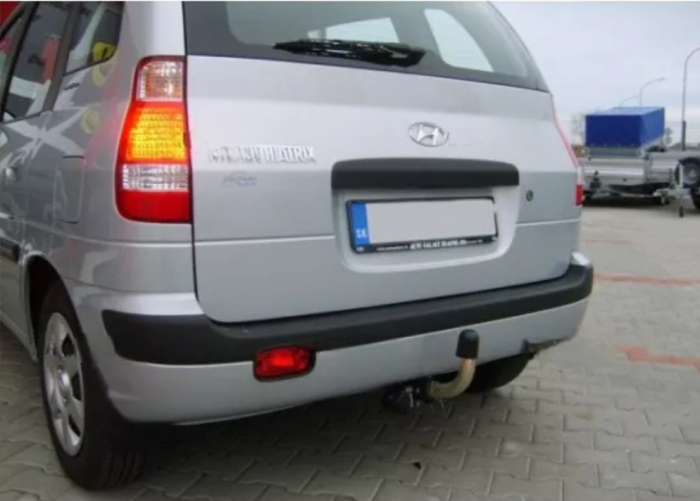 Carlig remorcare Hyundai Matrix dupa 2001 demontabil cu maneta marca Autohak [3]