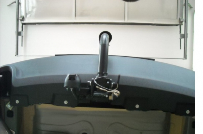 Carlig remorcare Alfa Romeo Giuletta dupa 04/2010 demontabil automat cu maneta marca Autohak [8]