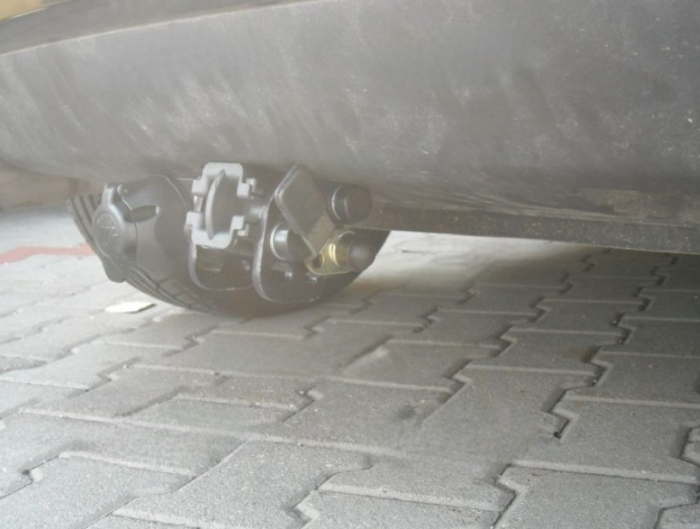 Carlig remorcare Audi A1 dupa 2010 demontabil automat cu maneta marca Autohak [2]